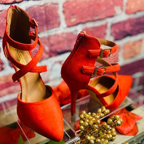 Red Heels - Picture 2 of 4